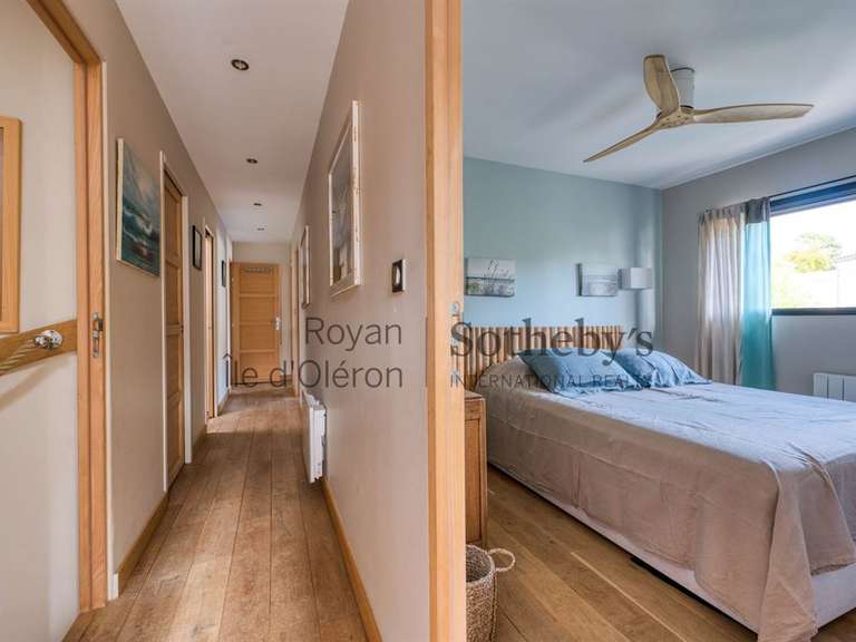 Maison Saint-Palais-sur-Mer - 6 chambres - 180m²