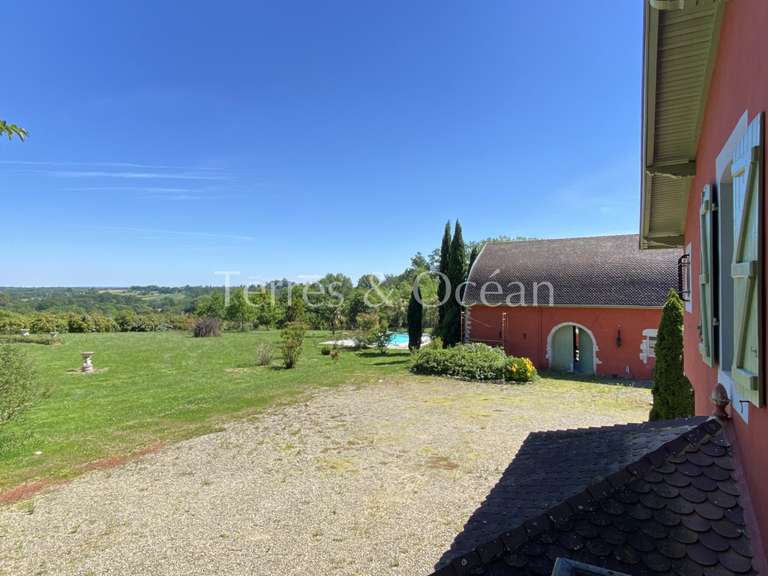 Maison Saint-Pandelon - 9 chambres - 475m²
