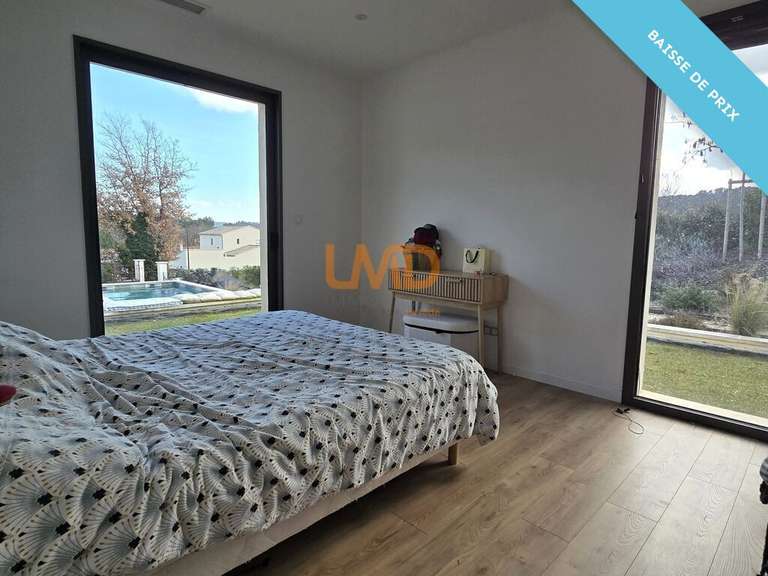 Maison Saint-Pantaléon - 4 chambres - 181m²