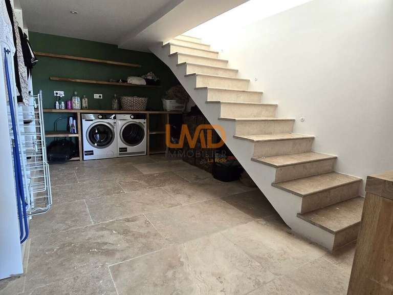 Maison Saint-Pantaléon - 4 chambres - 181m²