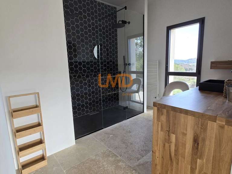 Maison Saint-Pantaléon - 4 chambres - 181m²