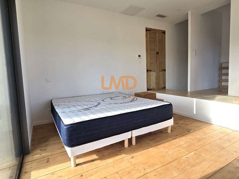 Maison Saint-Pantaléon - 4 chambres - 181m²