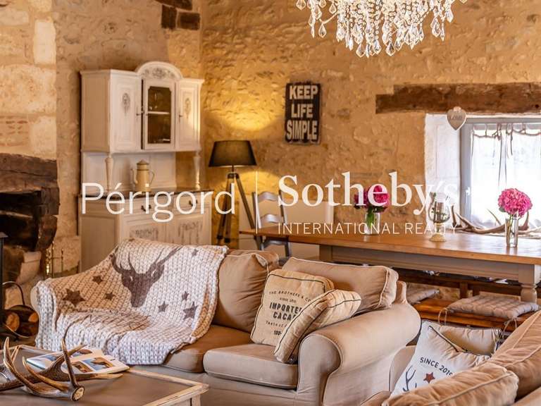 Maison Saint-Pardoux-la-Rivière - 19 chambres - 807m²