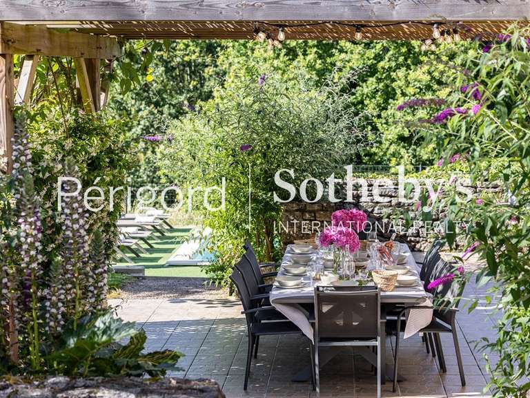 House Saint-Pardoux-la-Rivière - 26 bedrooms - 807m²