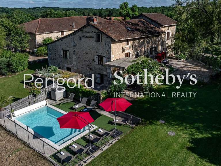 House Saint-Pardoux-la-Rivière - 19 bedrooms - 807m²