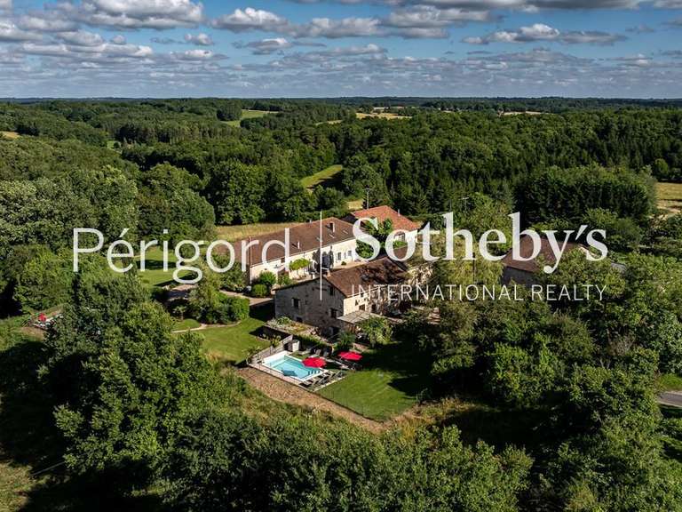 House Saint-Pardoux-la-Rivière - 19 bedrooms - 807m²