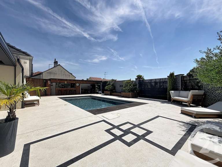 Maison Saint-Parres-aux-Tertres - 4 chambres - 233m²