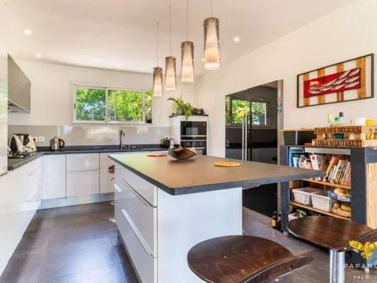 House Saint-Paul - 4 bedrooms - 143m²