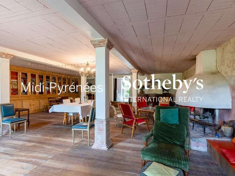 Maison Saint-Paul-Cap-de-Joux - 7 chambres - 395m²