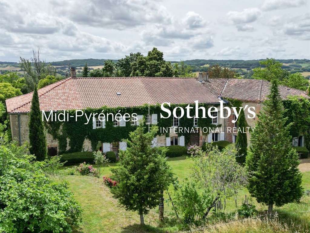 House Saint-Paul-Cap-de-Joux