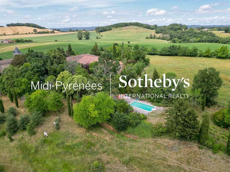 Maison Saint-Paul-Cap-de-Joux - 7 chambres - 395m²