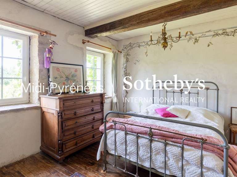 Maison Saint-Paul-Cap-de-Joux - 7 chambres - 395m²