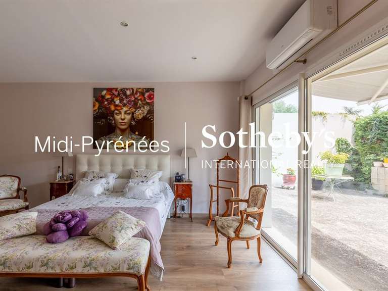 Maison Saint-Paul-Cap-de-Joux - 6 chambres - 315m²