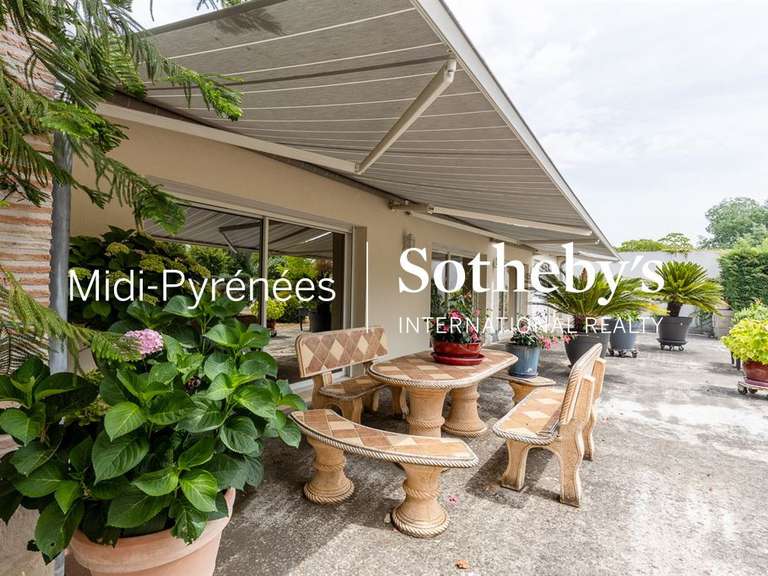Maison Saint-Paul-Cap-de-Joux - 6 chambres - 315m²
