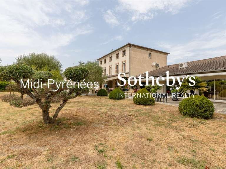 Maison Saint-Paul-Cap-de-Joux - 6 chambres - 315m²