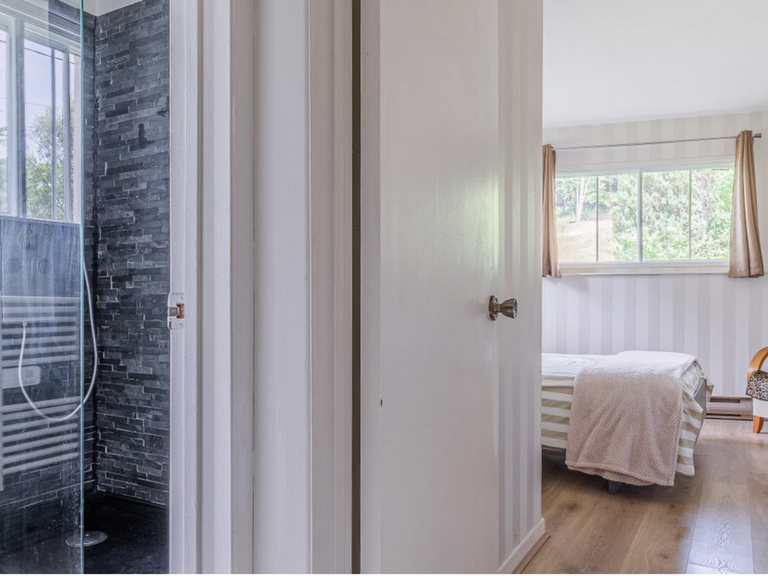 Maison Saint-Paul-de-Jarrat - 6 chambres - 210m²