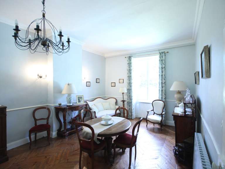 Maison Saint-Paul-de-Jarrat - 7 chambres - 250m²