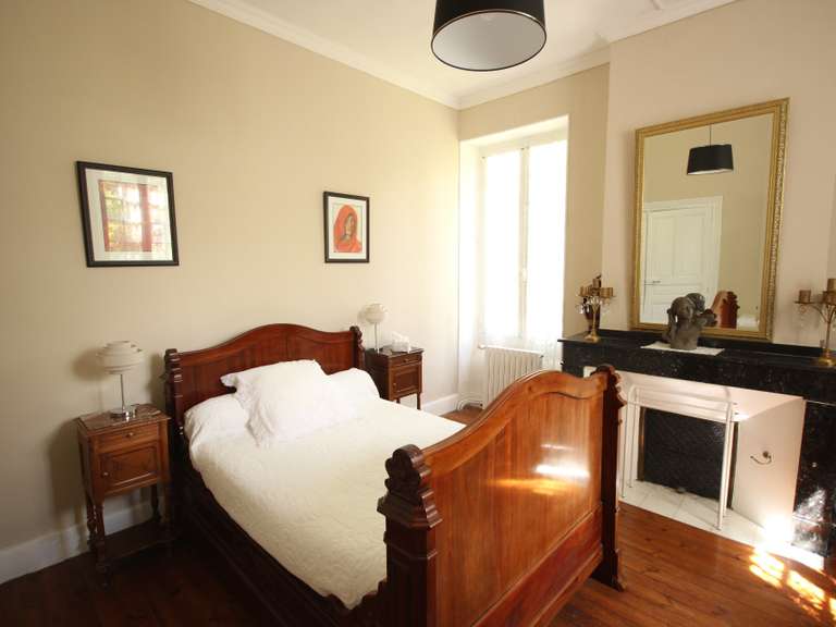 Maison Saint-Paul-de-Jarrat - 7 chambres - 250m²