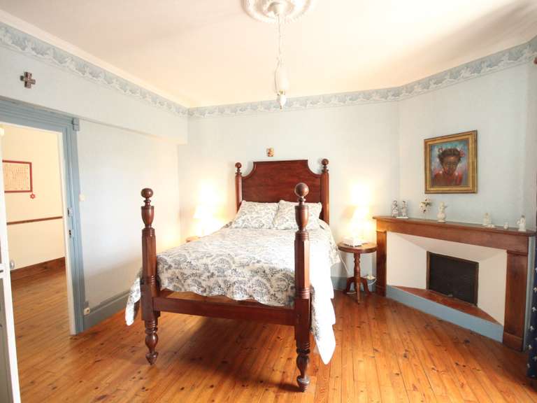 Maison Saint-Paul-de-Jarrat - 7 chambres - 250m²