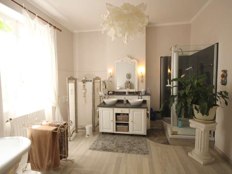 Maison Saint-Paul-de-Jarrat - 7 chambres - 250m²