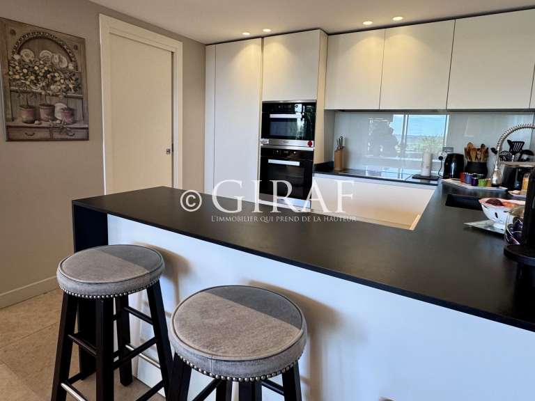 Apartment Saint-Paul-de-Vence - 3 bedrooms - 139m²