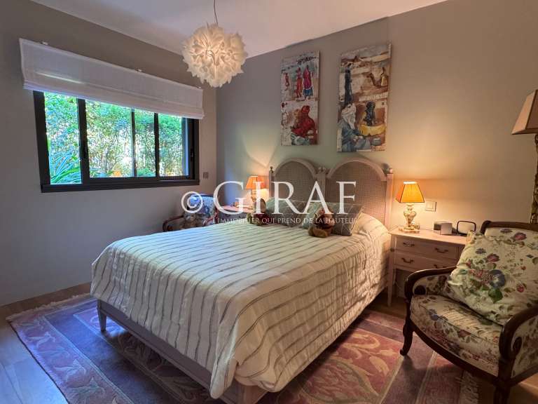 Apartment Saint-Paul-de-Vence - 3 bedrooms - 139m²