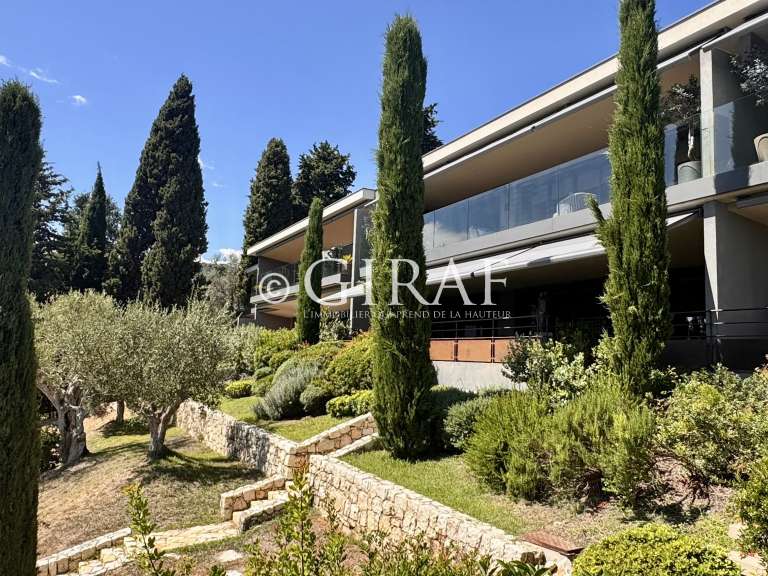 Apartment Saint-Paul-de-Vence - 3 bedrooms - 139m²