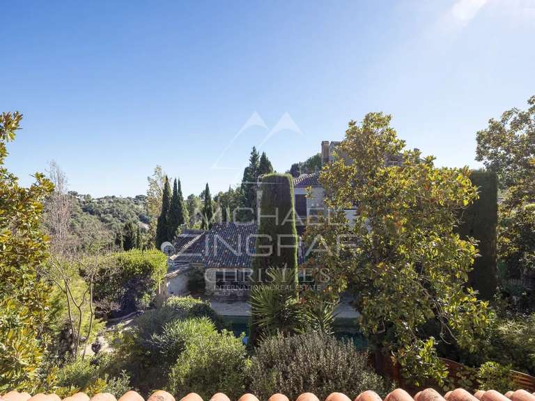 Apartment Saint-Paul-de-Vence - 3 bedrooms - 105m²