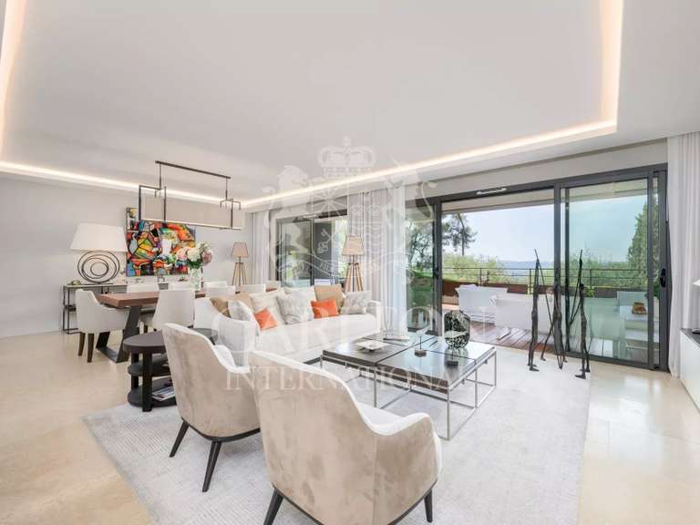 Apartment Saint-Paul-de-Vence - 4 bedrooms - 190m²