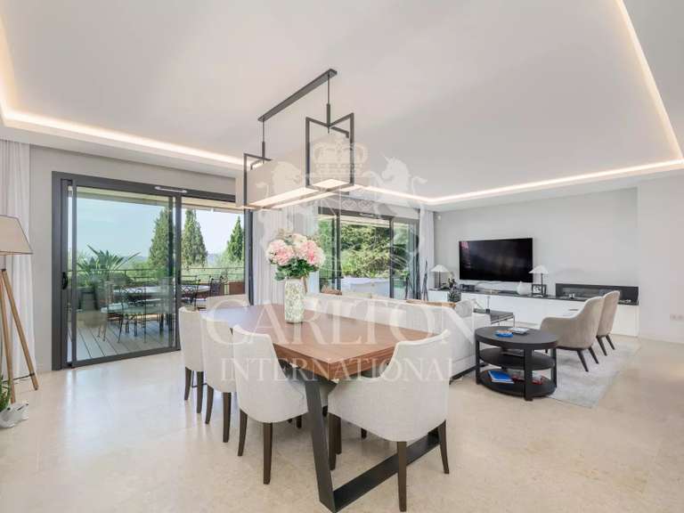 Apartment Saint-Paul-de-Vence - 4 bedrooms - 190m²