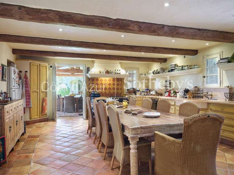 Maison Saint-Paul - 8 chambres - 730m²