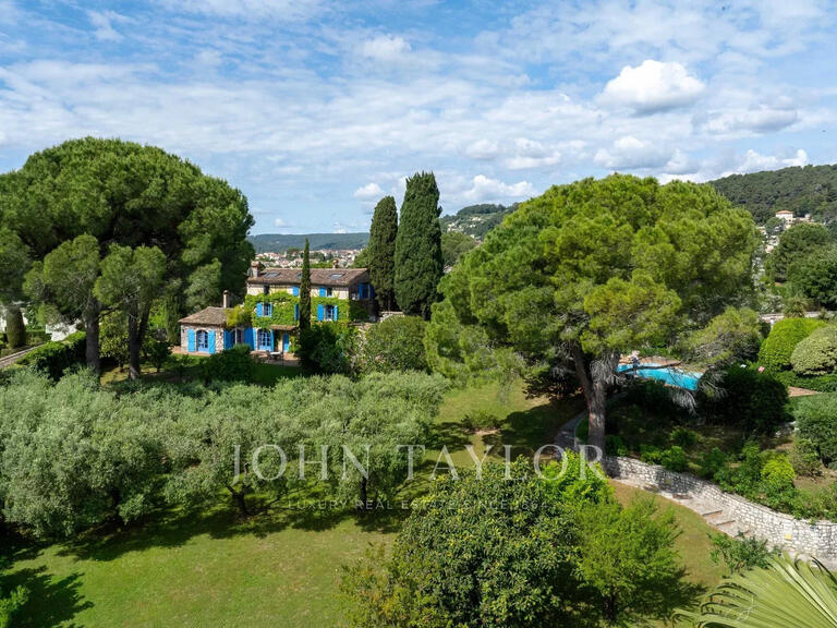 House Saint-Paul-de-Vence - 6 bedrooms - 250m²