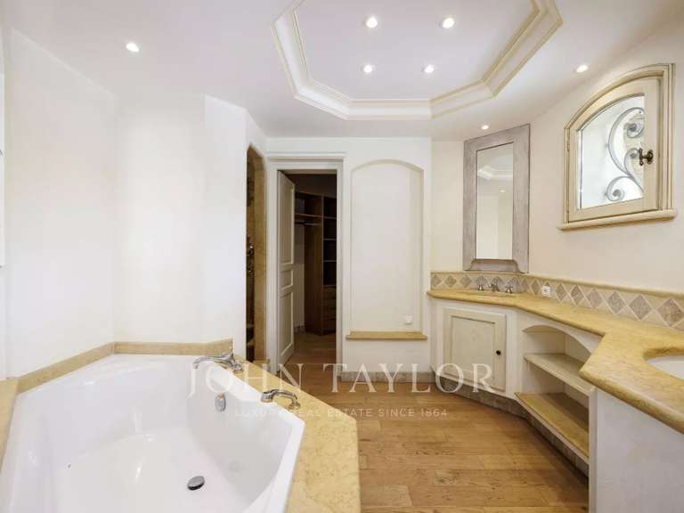 Maison Saint-Paul - 6 chambres - 285m²