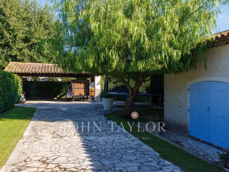 Maison Saint-Paul - 13 chambres - 545m²