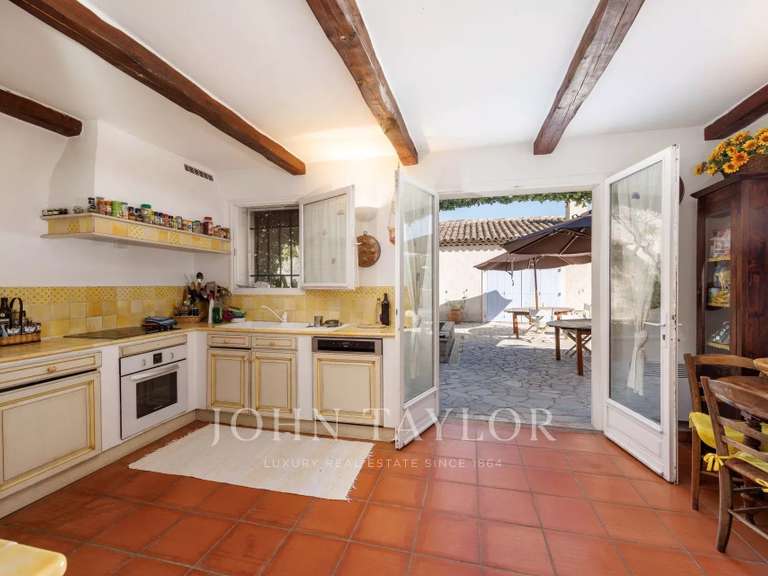 Maison Saint-Paul - 13 chambres - 545m²