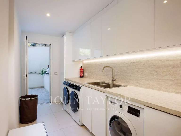 Maison Saint-Paul - 5 chambres - 421m²