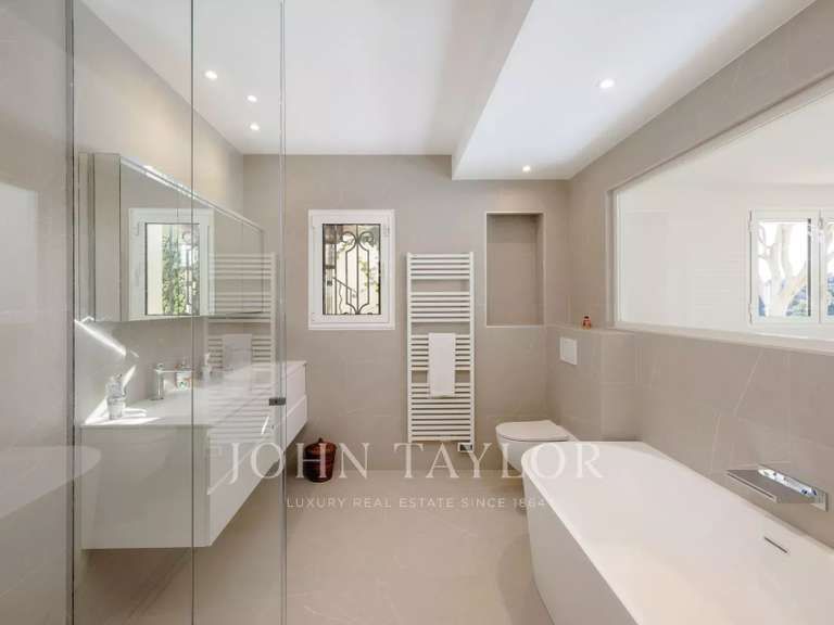 Maison Saint-Paul - 5 chambres - 421m²