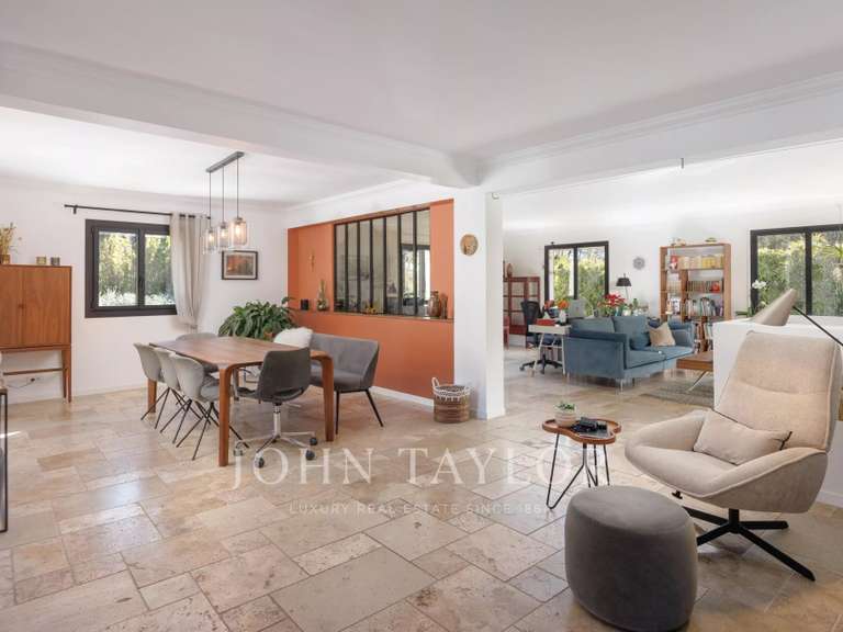 Maison Saint-Paul - 5 chambres - 263m²