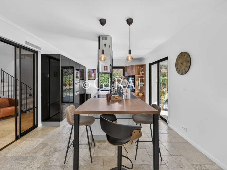 Maison Saint-Paul - 5 chambres - 262m²