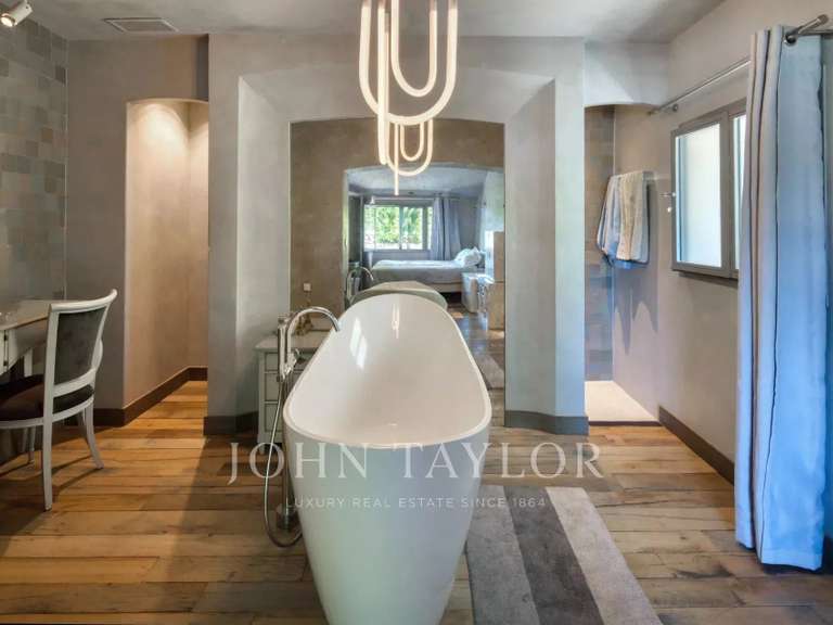 Maison Saint-Paul - 5 chambres - 300m²