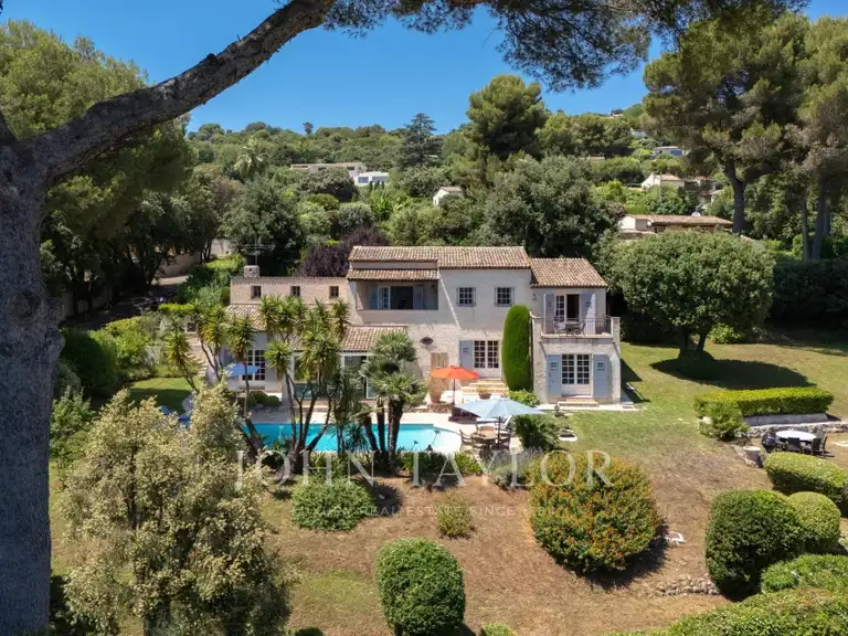 Maison Saint-Paul - 5 chambres - 232m²