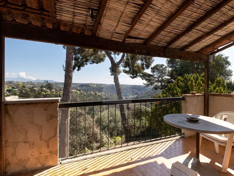 House Saint-Paul-de-Vence - 4 bedrooms - 140m²