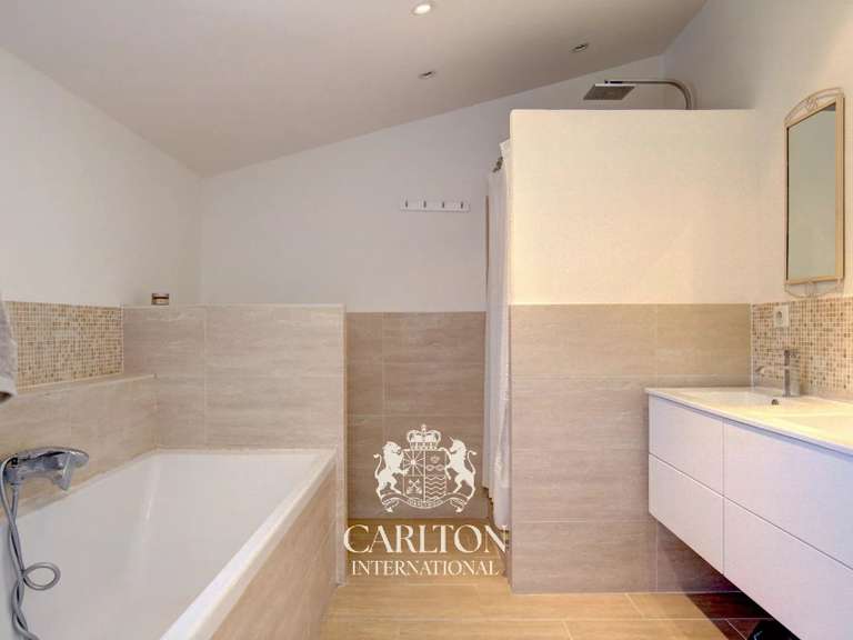 House Saint-Paul-de-Vence - 6 bedrooms - 352m²
