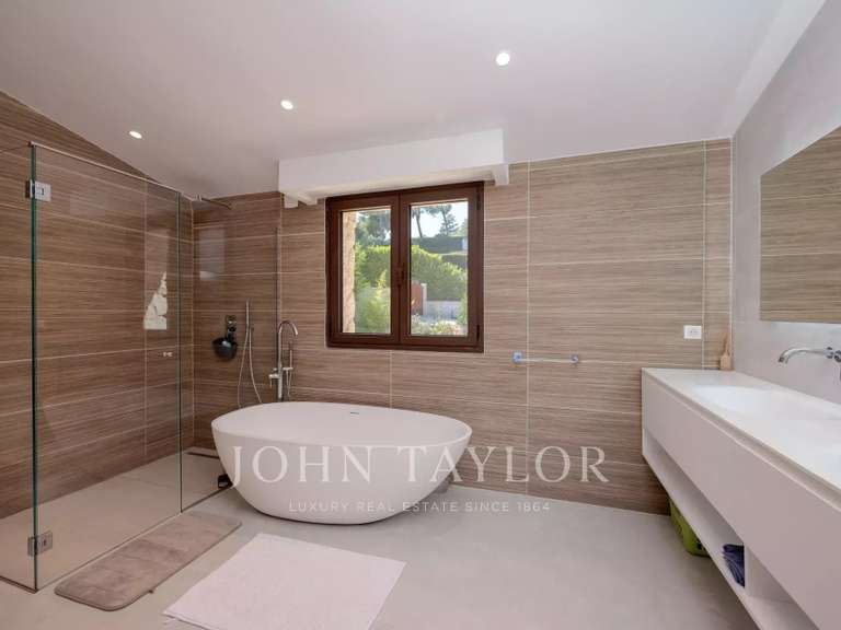 House with Sea view Saint-Paul-de-Vence - 5 bedrooms - 300m²
