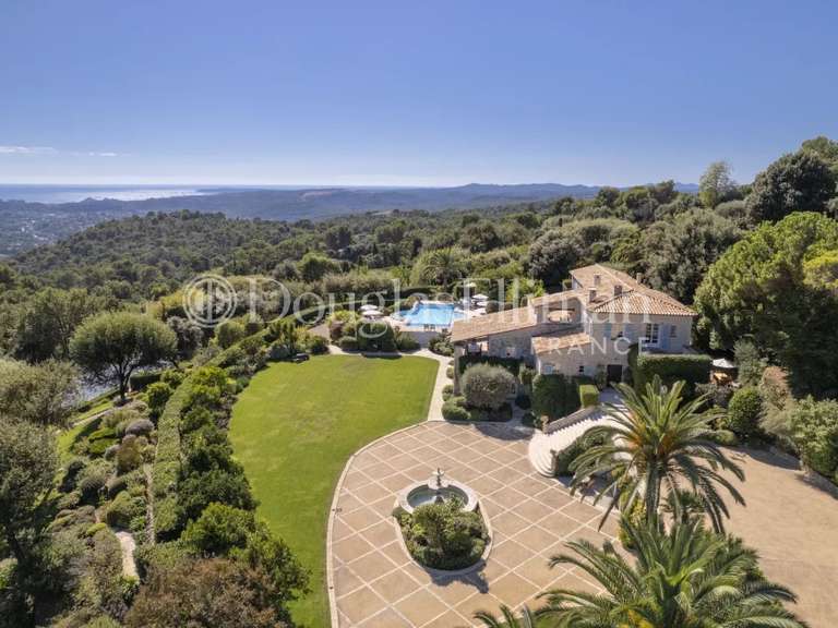 Maison Saint-Paul - 8 chambres - 695m²