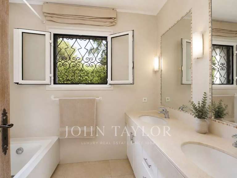 Maison Saint-Paul - 3 chambres - 235m²