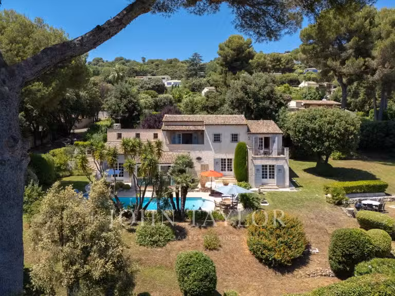 Maison Saint-Paul - 5 chambres - 232m²