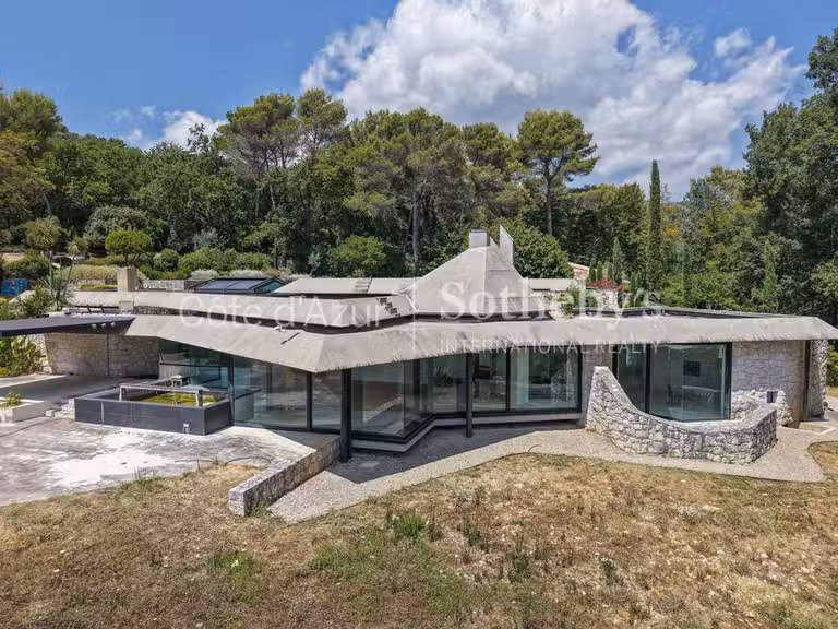 House Saint-Paul-de-Vence - 3 bedrooms - 700m²
