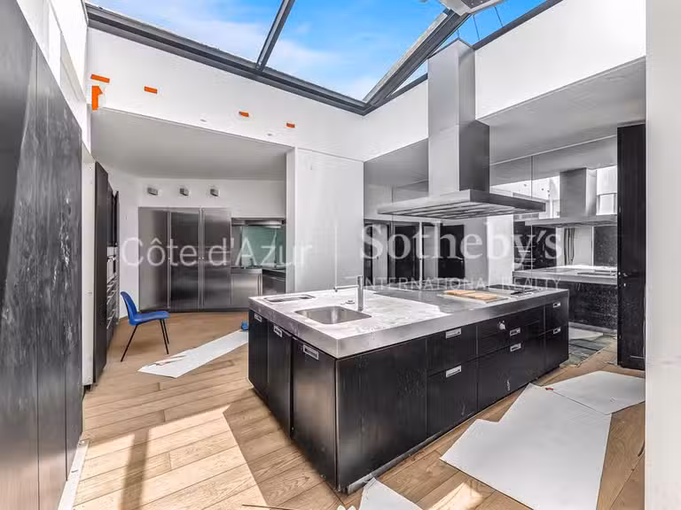 House Saint-Paul-de-Vence - 3 bedrooms - 700m²