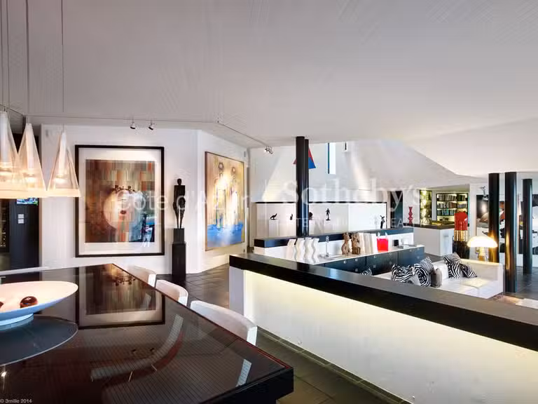 House Saint-Paul-de-Vence - 3 bedrooms - 700m²